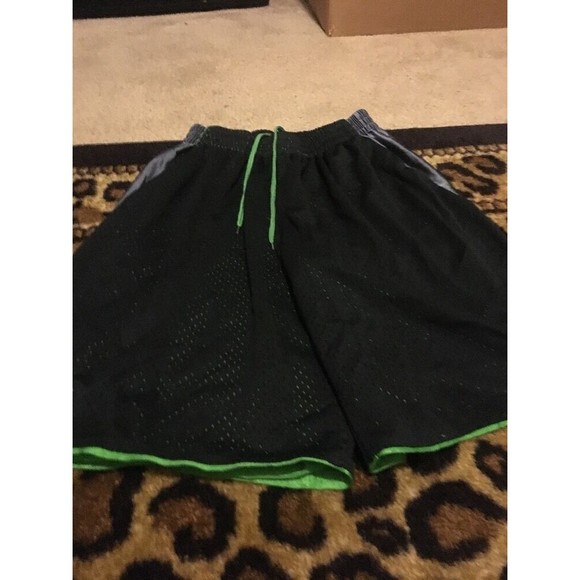 UT Sports Men's Athletic Gym Basketball Mesh Shorts Black Green Size Medium - Picture 1 of 8